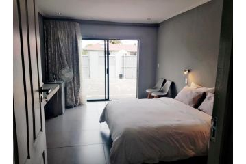 Bloubergstrandlodge Guest house, Bloubergstrand - 1