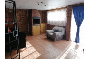 BLS (Baie Lekker Slaap) Apartment, Bloemfontein - 5