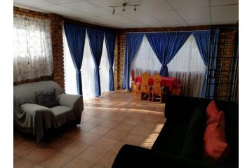 BLS (Baie Lekker Slaap) Apartment, Bloemfontein - 1