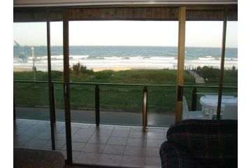 Blue Horizon Flat 8 Apartment, Jeffreys Bay - 2