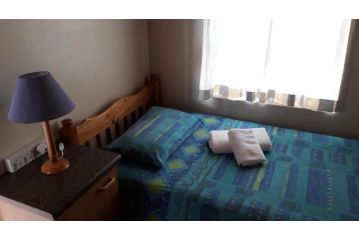 Blue Horizon Flat 8 Apartment, Jeffreys Bay - 1
