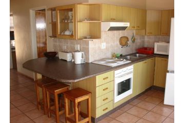 Blue Horizon Flat 8 Apartment, Jeffreys Bay - 3