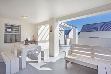 Blue Lagoon 2 by HostAgents Guest house, Langebaan - 1