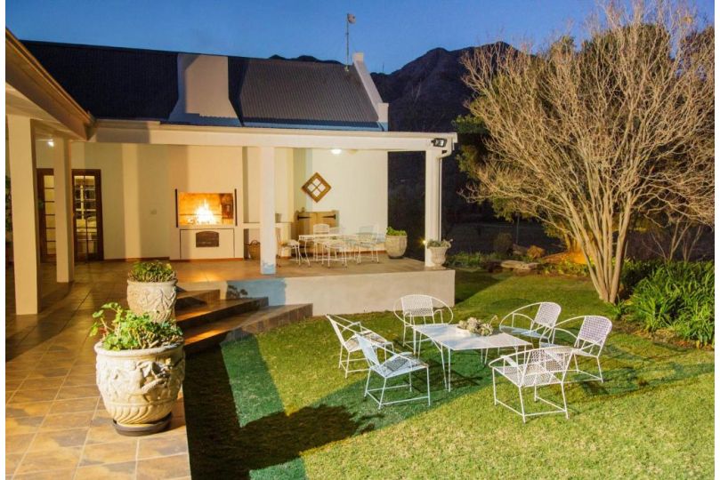 Blue Lily Retreat Bed and breakfast, Matjiesrivier - imaginea 2