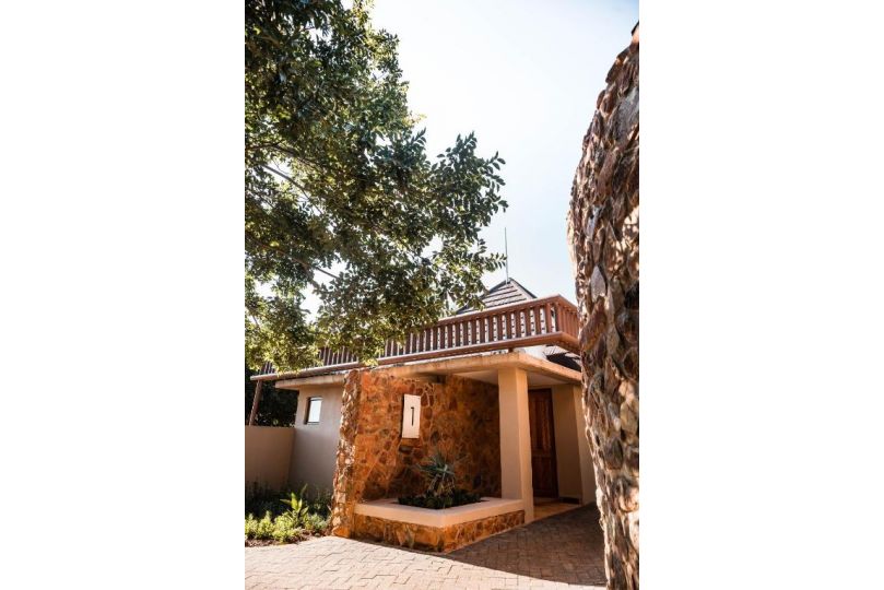 Bona Bona Game Lodge Hotel, Wolmaransstad - imaginea 3