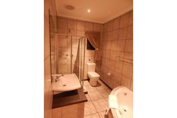 Border Close Guesthouse Guest house, Upington - 5