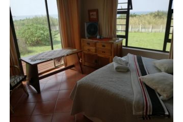 Bottlenose B&B Bed and breakfast, Port Edward - 1