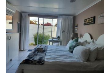 Nahoon Bed and breakfast, East London - 5