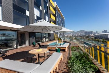 Brand new penthouse with waterfront views Apartment, Cape Town - 5