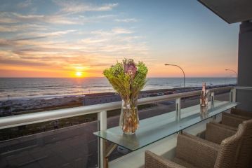 Breathtaking Views 2 Bedroom Apartment B306 Sea Spray, Blouberg Apartment, Bloubergstrand - 1