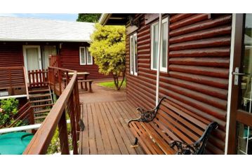 Brenton on Sea - Log Cabin Apartment, Brenton-on-Sea - 4