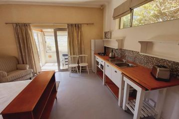 Bright comfy space close to beach and wetland Apartment, Cape Town - 1