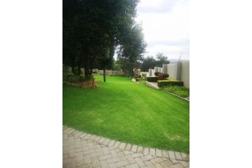 Bristow Luxury Suites Guest house, Roodepoort - 5
