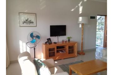 Broadway Bay Accommodation Apartment, Durban - 5