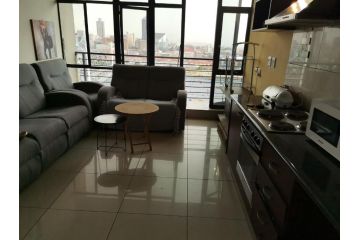 Broadway flats Braamfontain Apartment, Johannesburg - 3