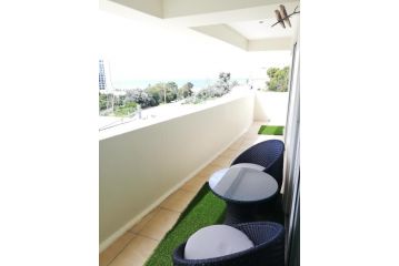 The Pearls 2nd Floor Luxury Apartment, Port Elizabeth - 4