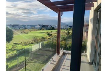 Brookside Living Guest house, George - 3