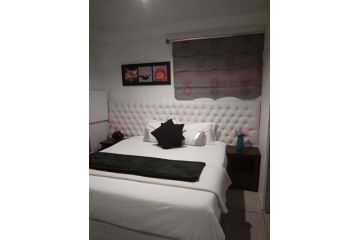 Bruno Comfort Suites Bed and breakfast, Johannesburg - 5