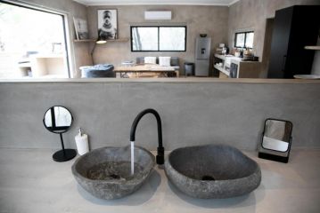 Buffalo Bone Suite Hotel, Marloth Park - 3