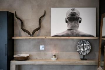 Buffalo Bone Suite Hotel, Marloth Park - 1