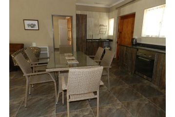 BUFFALO Guest house, Marloth Park - 5