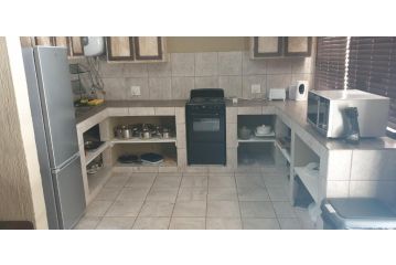 Stoep At Ama Bush Apartment, Marloth Park - 4