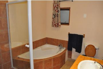 Gooderson Bushlands Game Lodge Hotel, Hluhluwe - 1