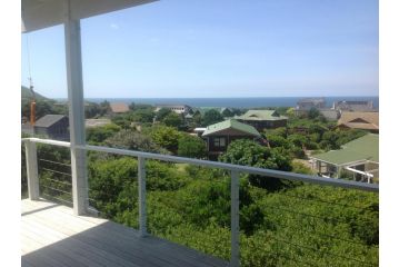 By the Sea Vacation Home Guest house, Brenton-on-Sea - 1