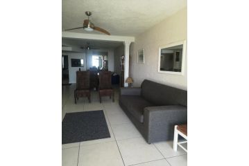 C08 Surfside Apartment, Umdloti - 5