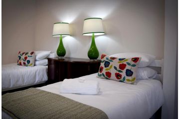 Cadenza Guest house, Port Elizabeth - 3