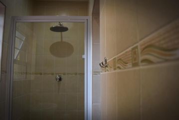 Cadenza Guest house, Port Elizabeth - 5