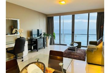 Sea&Mountain view by Caline VIP Apartment, Cape Town - 4