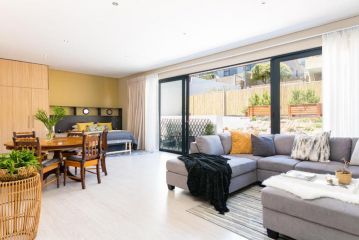 Cambridge Suites - #2 Cool & Spacious with Garden Patio Apartment, Cape Town - 2