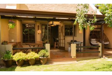 Camdeboo Place Guest house, Dullstroom - 1