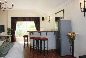 Camelot in Constantia Bed and breakfast, Cape Town - 3