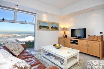 Camps Bay Terrace Suite Apartment, Cape Town - 5