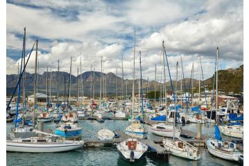 First Group Cape Gordonia Apartment, Gordonʼs Bay - 5