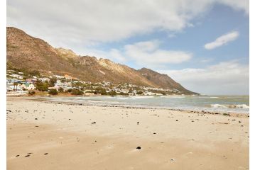 First Group Cape Gordonia Apartment, Gordonʼs Bay - 3