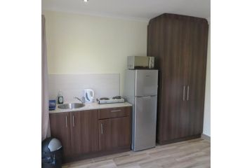 Cape Oasis Guesthouse Guest house, Bloubergstrand - 4