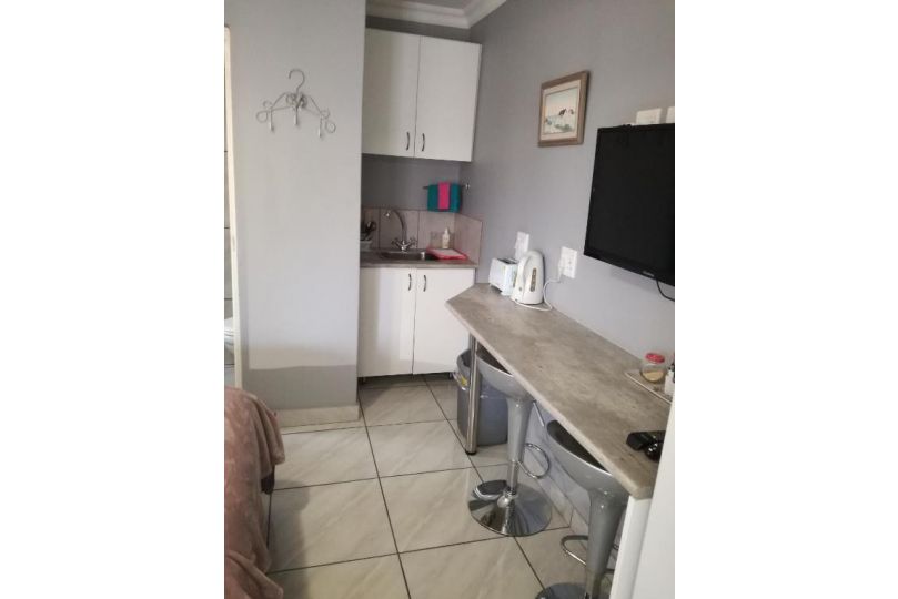 Cape Palms Accommodation Guest house, Parow - imaginea 18