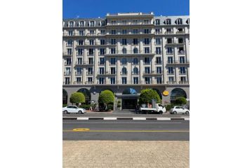 Cape Royale luxury apartment in Green Point Cape Town South Africa Apartment, Cape Town - 2