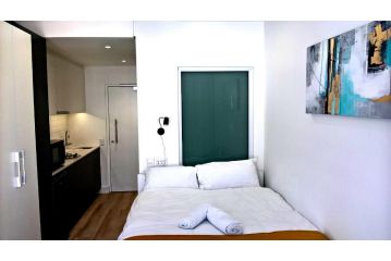 Table Mountain 6 Sleeper luxury condos 3 Seperate Studios Apartments Apartment, Cape Town - 3