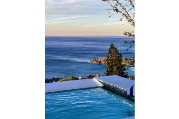 Cape Town's luxurious 5-6 bedroom private villa Villa, Cape Town - 3