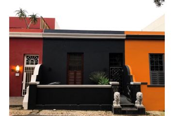 Central CAPE TOWN, Stylish home, with PRIVATE COURTYARD Guest house, Cape Town - 3