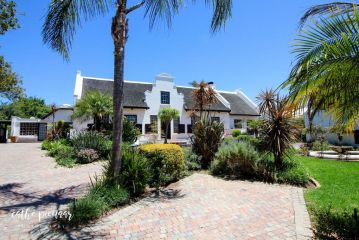 Cape Village Lodge Bed and breakfast, Durbanville - 2