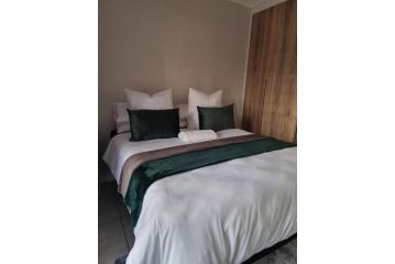 Cara's Palace Apartment, Pretoria - 4