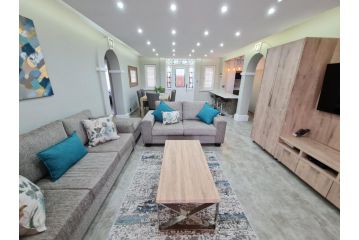 Caribbean Estates - 35 Montego Bay by Luxe Apartment, Port Edward - 4