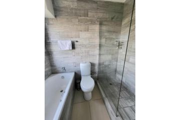 Caribbean Estates Number 30 & 32 Apartment, Port Edward - 5