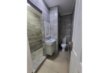 Caribbean Estates Number 30 & 32 Apartment, Port Edward - 2
