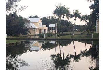 Caribbeans Estates Villa T13 Tortuga Apartment, Port Edward - 4
